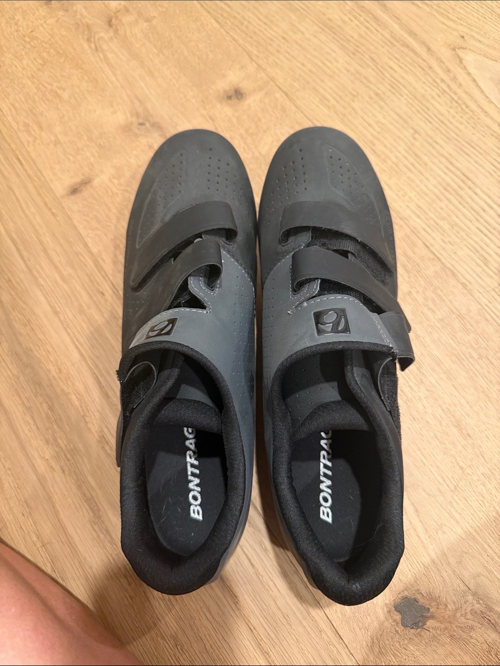 Bontrager Men's Gray Cycling Shoes with Velcro Closure